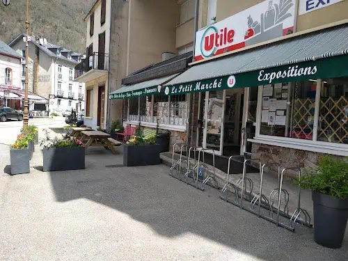 Epicerie-d'Aulus-sur-le-GRP Tour du Val du Garbet
